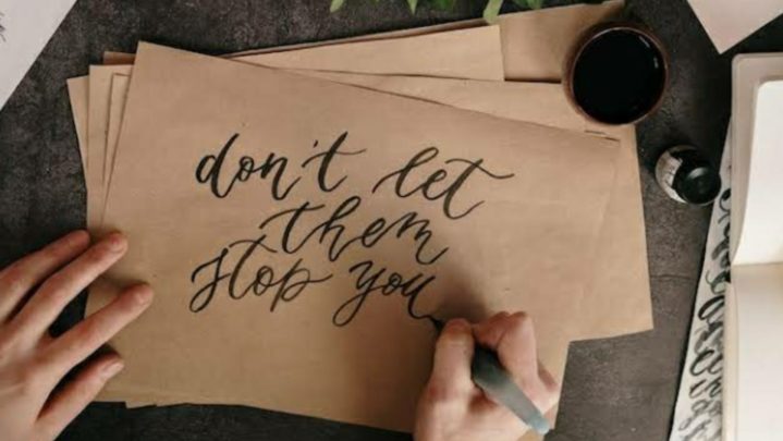 20 positive messages to improve someone’s day and make them smile