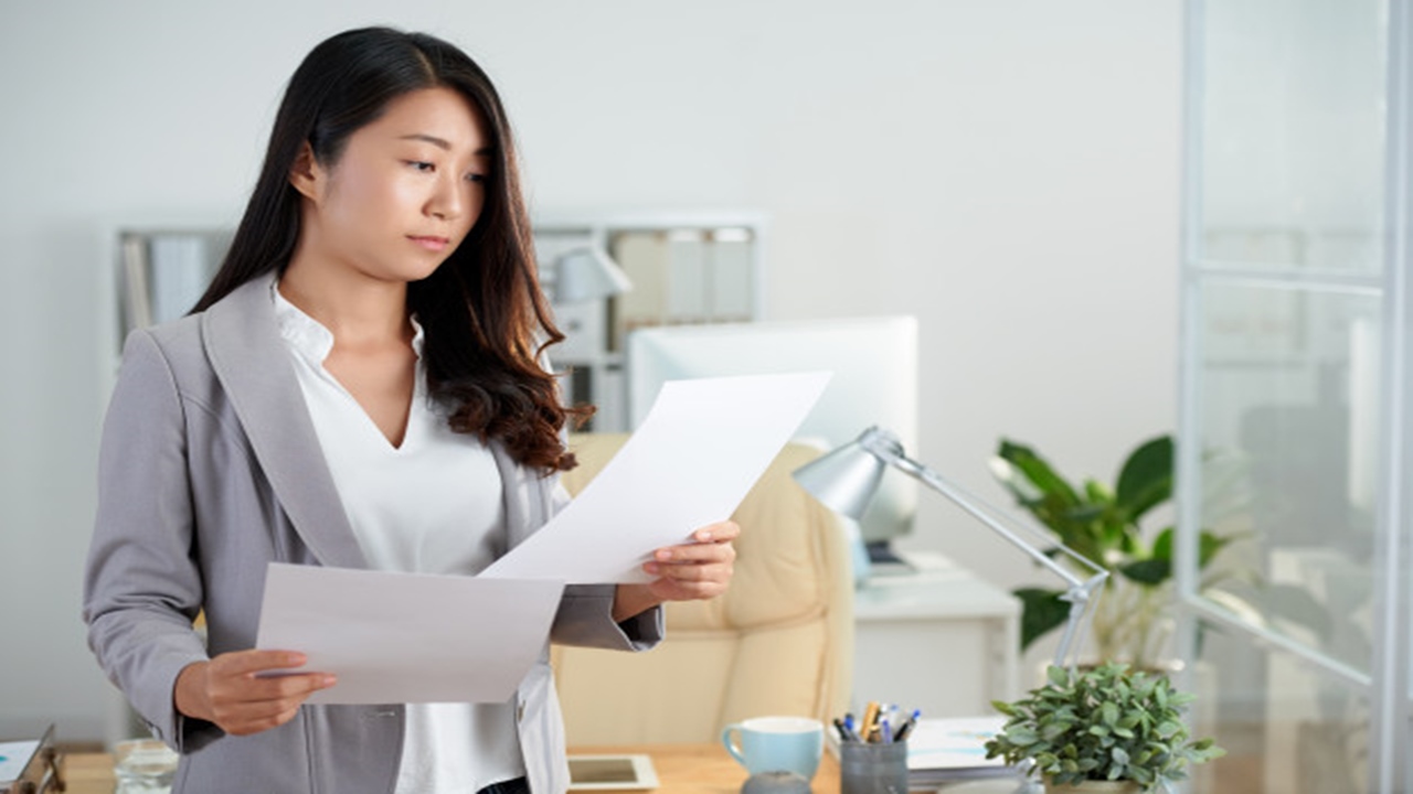 Essential documents to have before giving a job interview