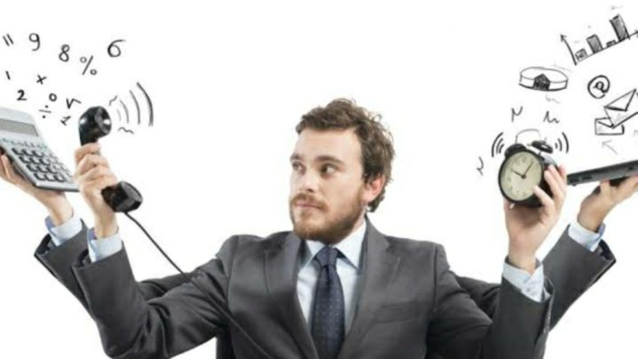 How to manage job and business at the same time