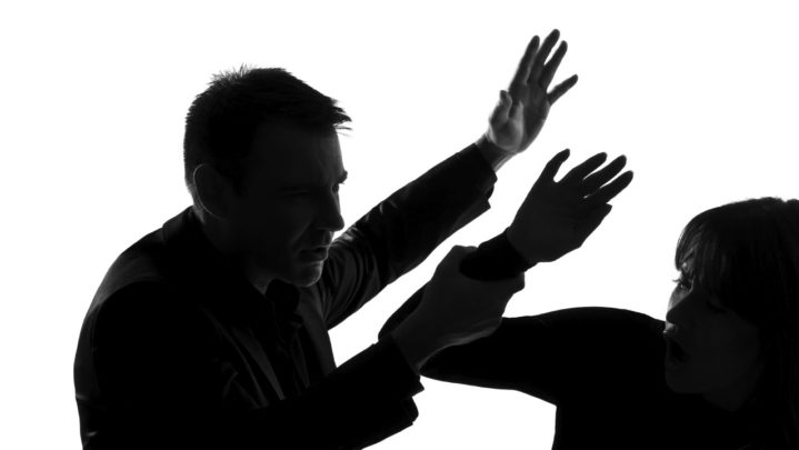 5 signs of an abusive relationship