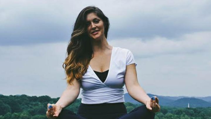 Connect with yourself: 5 mudras for the heart