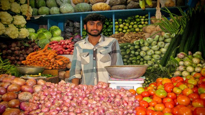 4 reasons why you should never bargain from the poor vendors