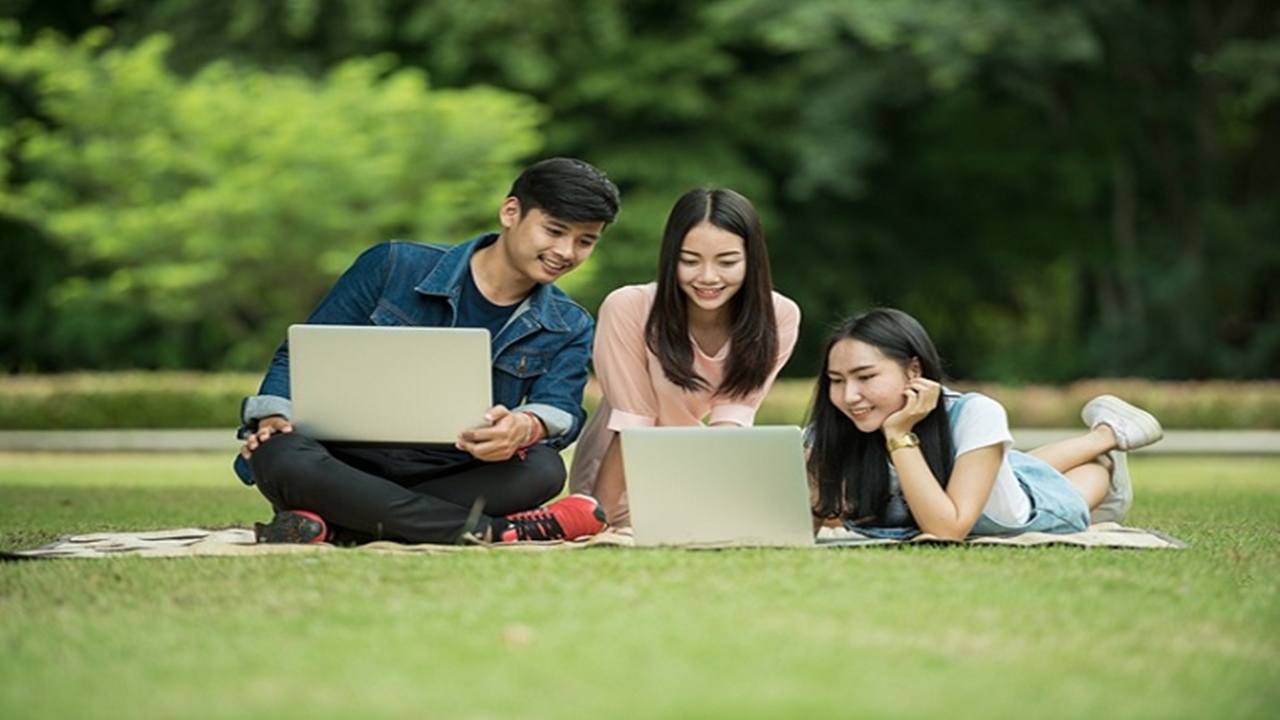 5 best part-time jobs for students