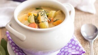 6 healthy soups to drink for when you are sick