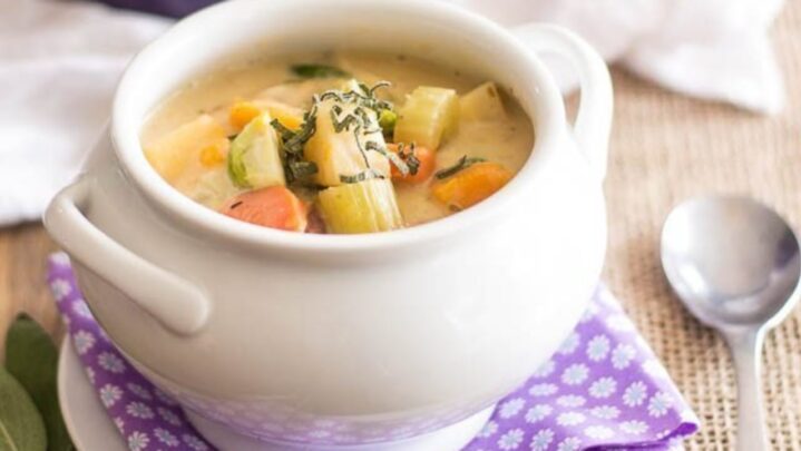 6 healthy soups to drink for when you are sick