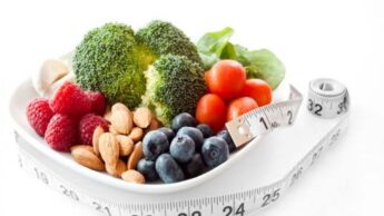 Advantages of eating fruits as a snack   