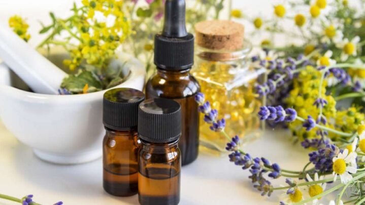 5 Oils To Opt For Spots & Discoloration