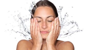 5 Reasons Why You Should Opt For Salicylic Acid Face Wash
