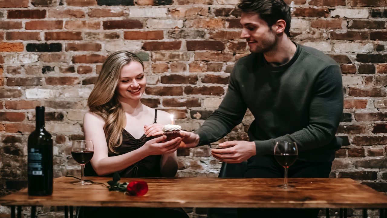 5 Romantic & Unusual Ways To Propose A Boy