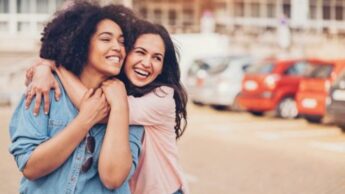 6 things that prove you have a good bonding with your friend