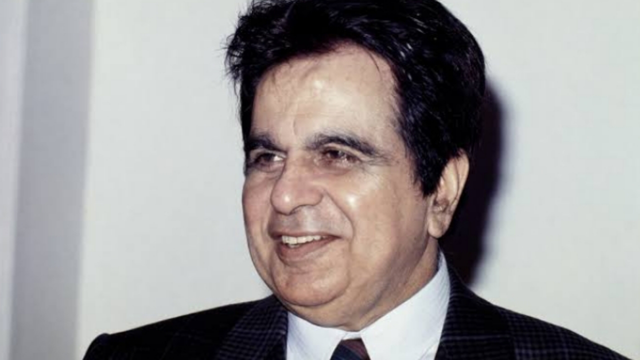 A Quick Look At The First Superstar Of Indian Cinema Dilip Kumar ...