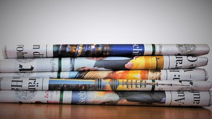 Best Out Of Waste: How To Decorate Your House With Old Newspaper