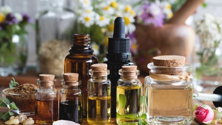 Essential Oils For Your Dry Skin