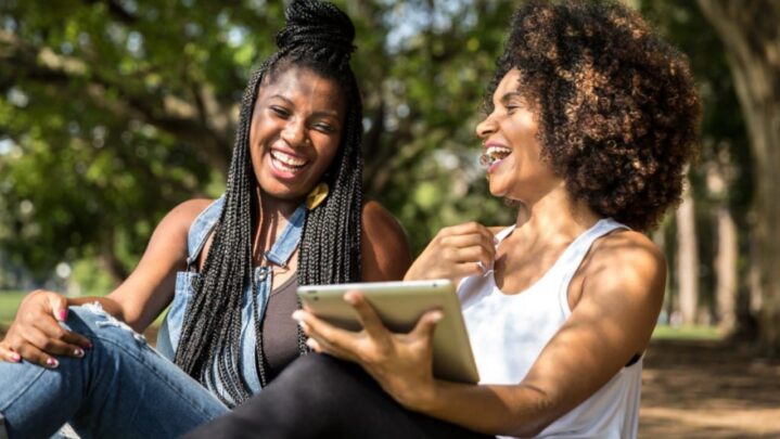 How To Find Out If Your BFF Truly Values You