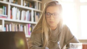 How selecting a good college help in getting a good job