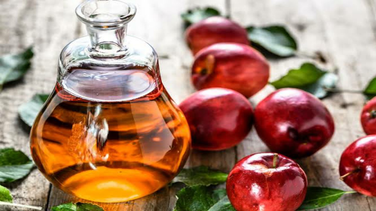 5 Healthy Uses Of Apple Cider Vinegar