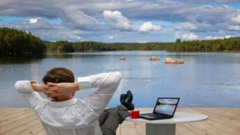 5 Exercises To Get Rid Of Stress At Work & Be Peaceful