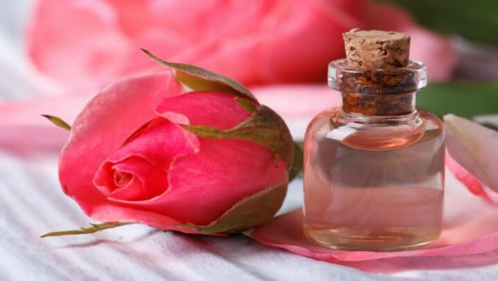 7 Effective Uses Of Rose Water