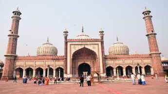 Incredible India: Top 5 Most Beautiful Mosques In India One Must Visit