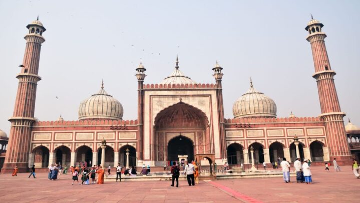 Incredible India: Top 5 Most Beautiful Mosques In India One Must Visit