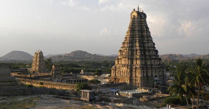 Incredible India: Top 5 Most Beautiful Temples To Visit In India 4
