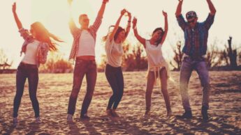 Must Read: Surrounding Yourself With Happy People Will Always Keep You Happy