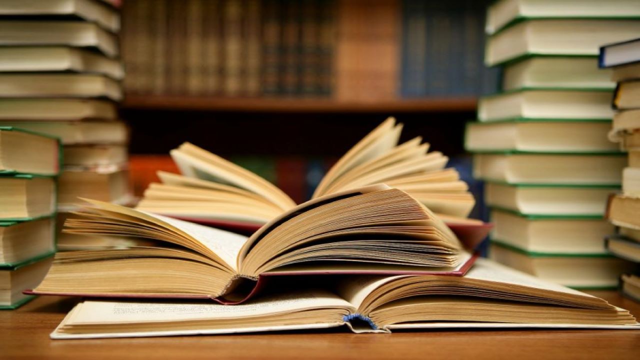 Reading Books Is Key To Knowledge & Success