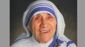 Sayings On Peace By Mother Teresa