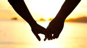 Tips to make your partner fall for you again & again