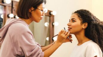 Tips To Take Into Consideration While Pursuing A Career As A Beautician