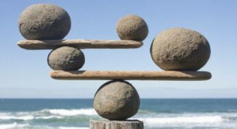 4 Tips To Live A Balanced Life With Fewer Regrets