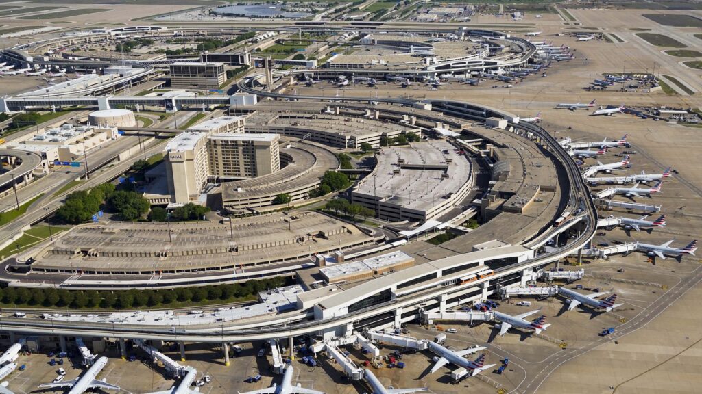 5 Biggest Airports In The World 8