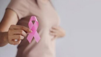 Breast Cancer Warning Signs: Check Out