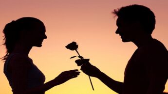 7 Signs That A Boy Is Toying With Your Heart