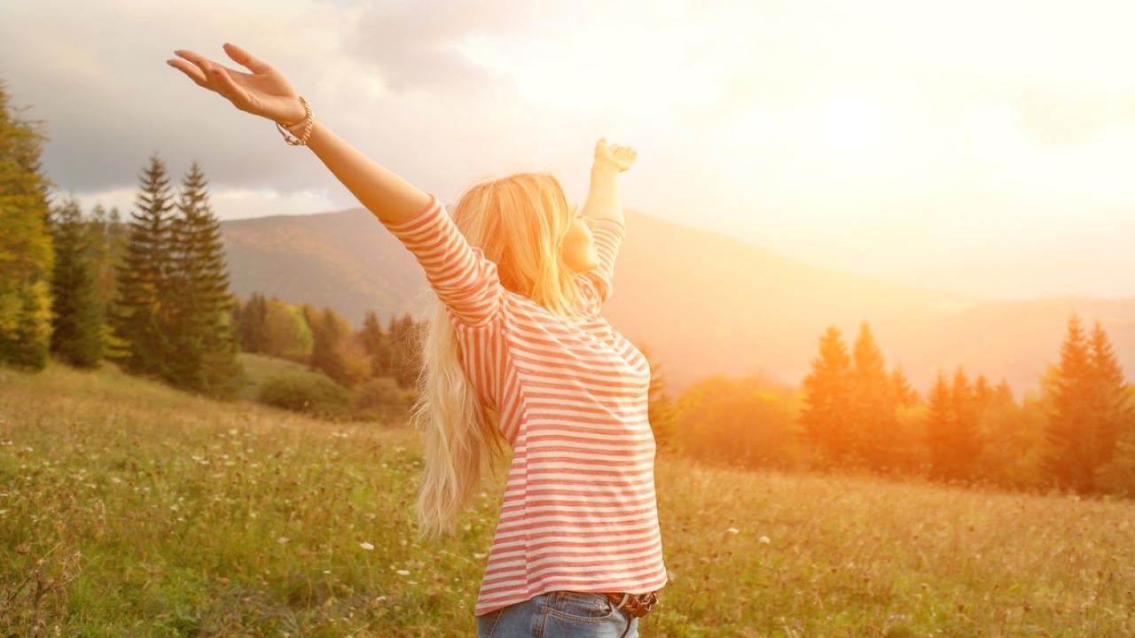 7 Ways To Truly Find Happiness Within Self