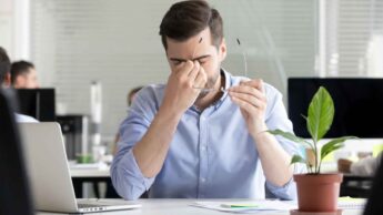 Computer Vision Syndrome: Symptoms, Treatment & Prevention