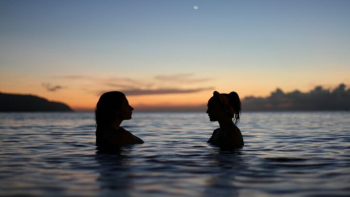 Friends Or Love: Ways To Select One