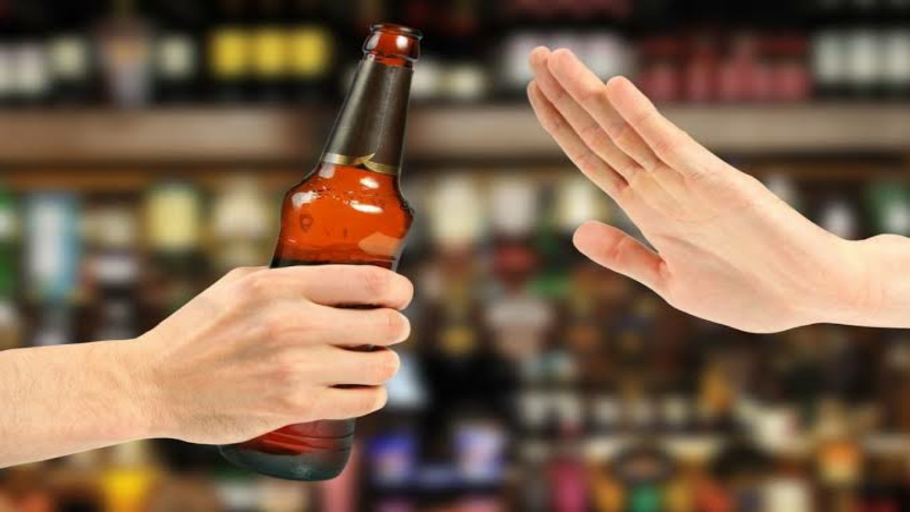 Reasons Why You Must Quit Alcohol To Stay Happy