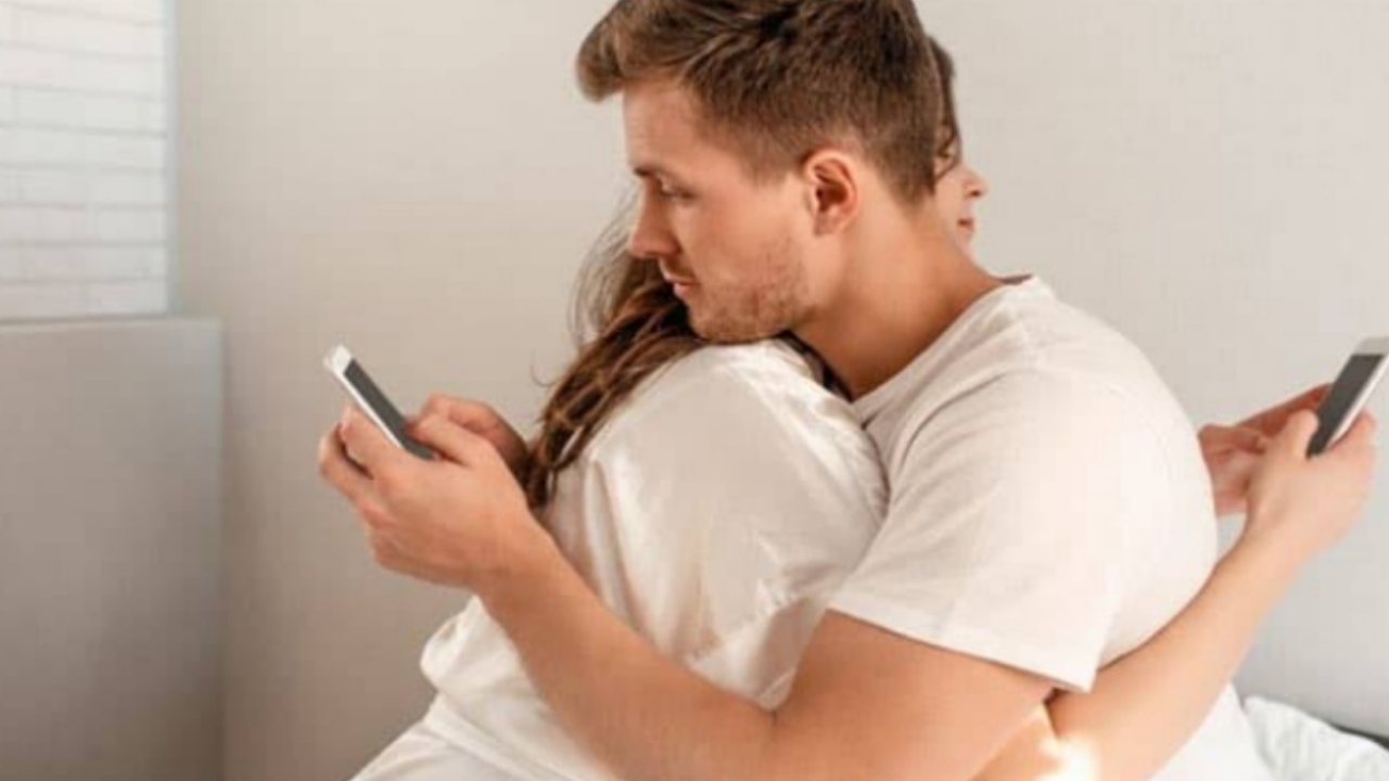 Is Sexting After Marriage Cheating?