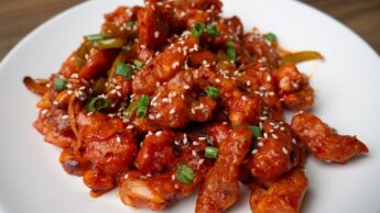 Need Something Hatke? Here Is Indo Chinese Dragon Chicken For Your Evenings