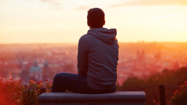 Ways To Break The Barriers Of Negative Thoughts That Hold You Down