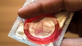 What Causes Allergic Reaction To Condom? Know More