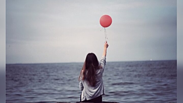4 Reasons Why Letting Go Of The Past Is Important