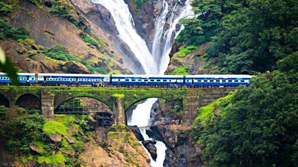 5 Best Train Journeys In India One Must Not Miss