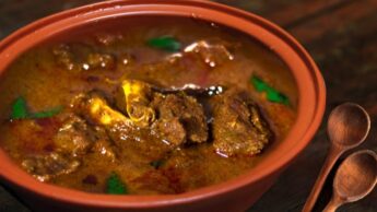 Craving For Hatke Chicken? Here’s Quick & Easy Recipes For Kerala Chicken Stew