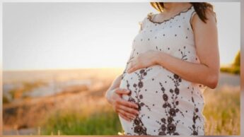 Always Feeling Hot During Pregnancy? Know How To Deal With It