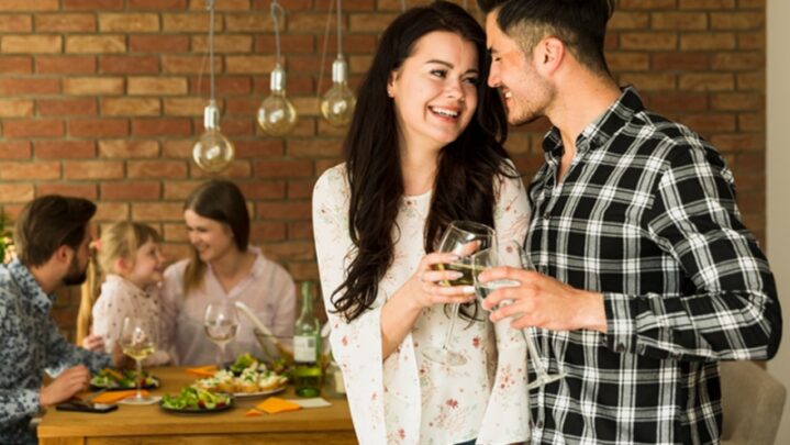 Flirting OR Being Friendly? How To Tell The Difference