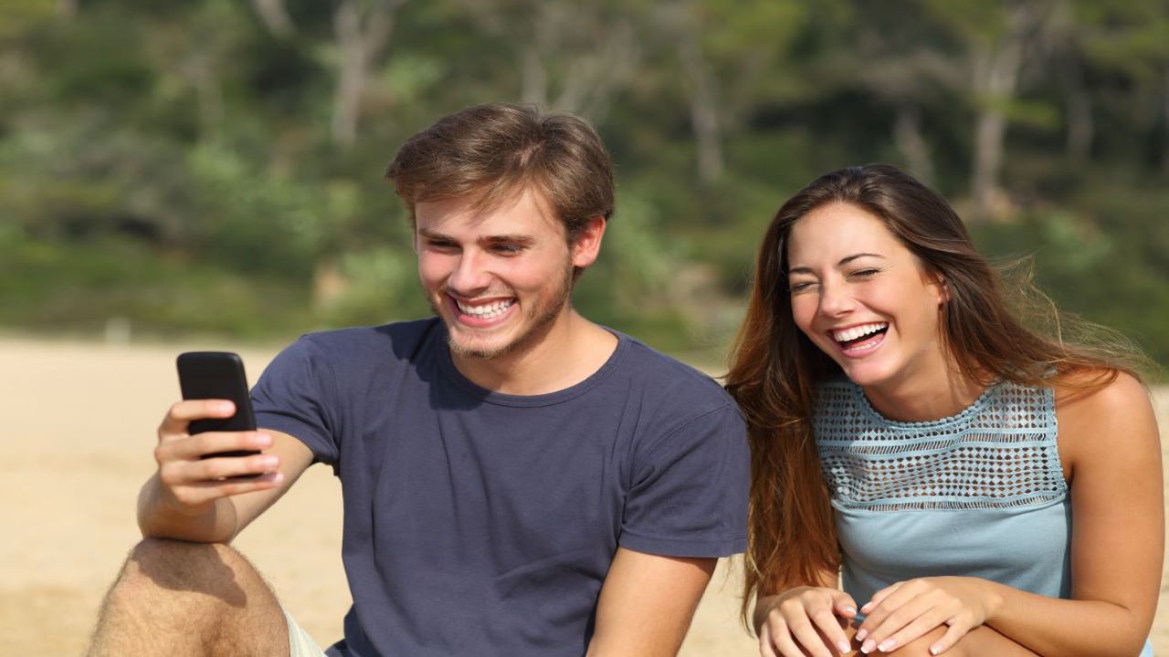 Guide To Make Your Girlfriend Laugh