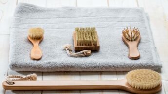 What Is Dry Brushing: Know Its Benefits