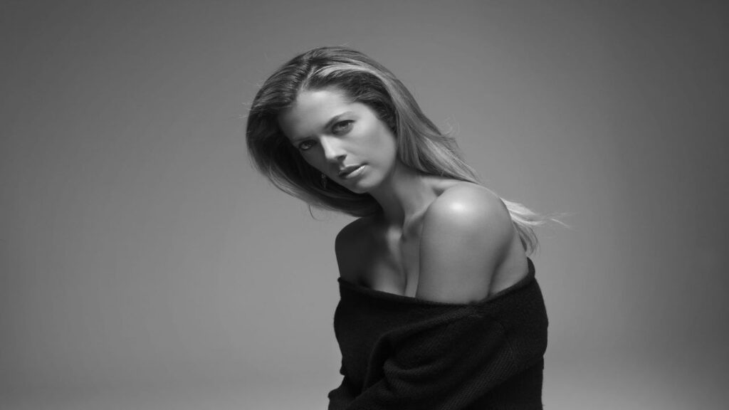 Top 8 Hottest Sports Divas 5